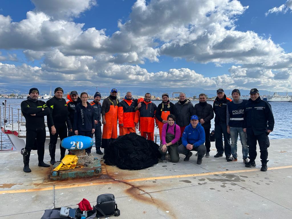 foto gruppo d'intervento recupero rete