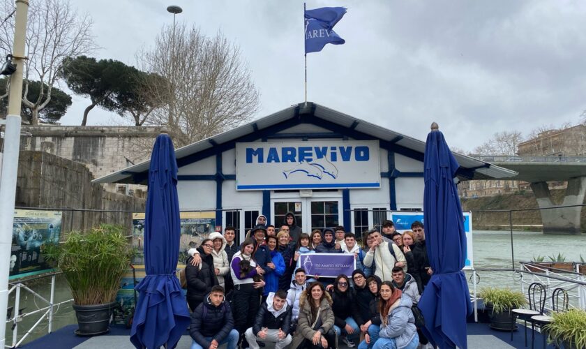 Sede di marevivo con insegnanti e studenti